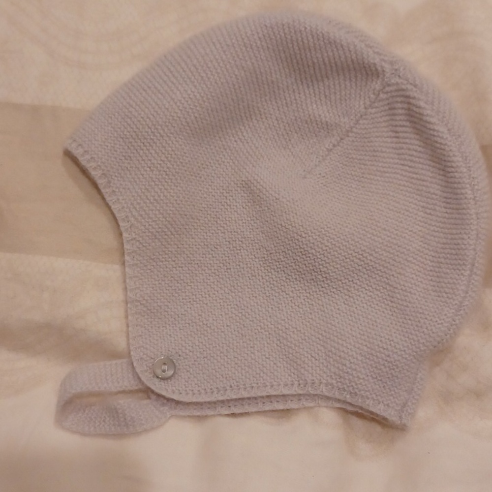 Bonpoint Baby Bonnet, 100% Cahsmere Hat, NWT, Light Grey